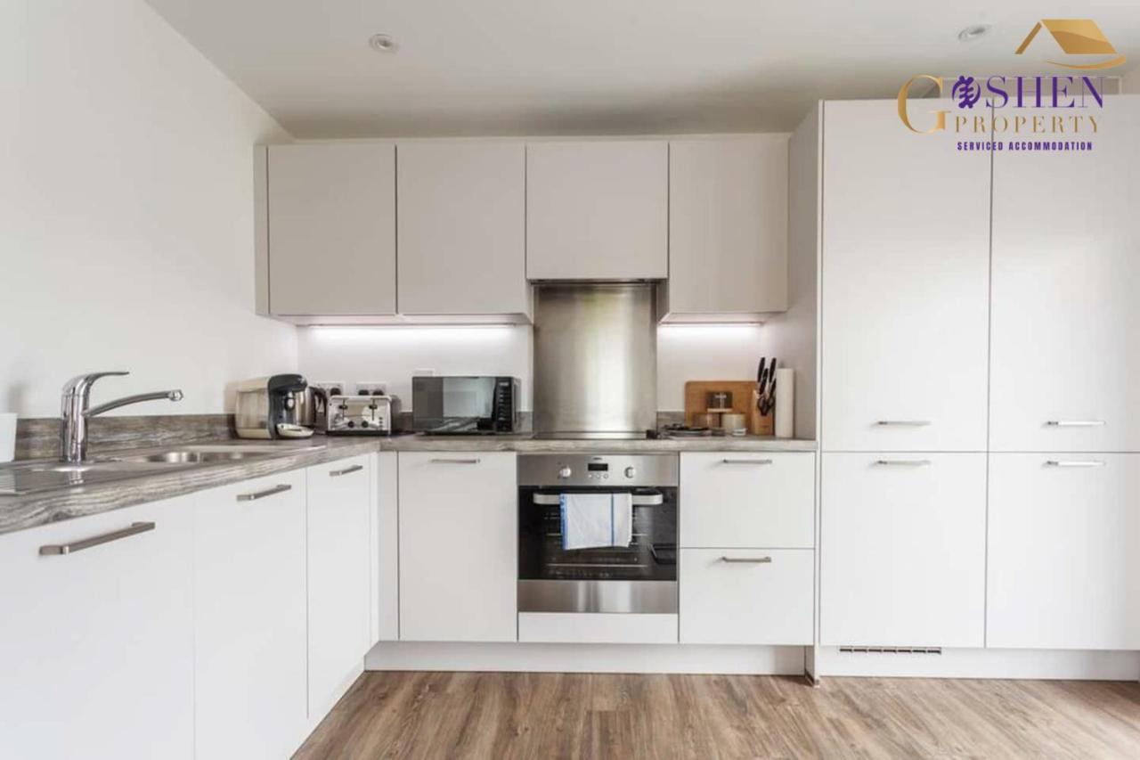 2 Bedroom Apartment Chapel Riverside At Goshen Property Serviced Accommodation Southampton, Free Wifi & Parking 外观 照片